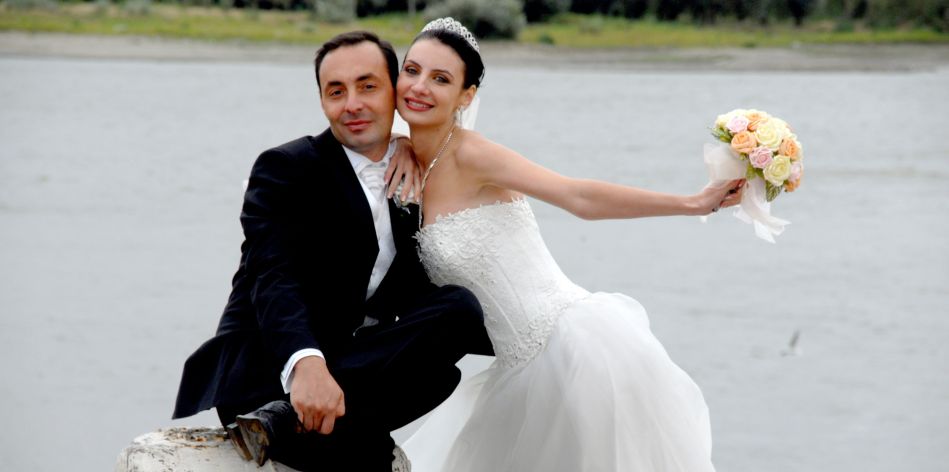 Fotografie Profesionala si Albume Foto Digitale Nunti Botezuri Evenimente